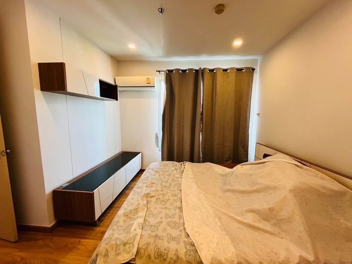 For RentCondoPattanakan, Srinakarin : Rent The Parkland Srinakarin (The Parkland Srinakarin)  🛏️ 2 bedrooms 🛁 2 bathrooms 🛋️ 1 living room size 58 sqm. Building B 12A ✨ Price 15,000 baht ✨  