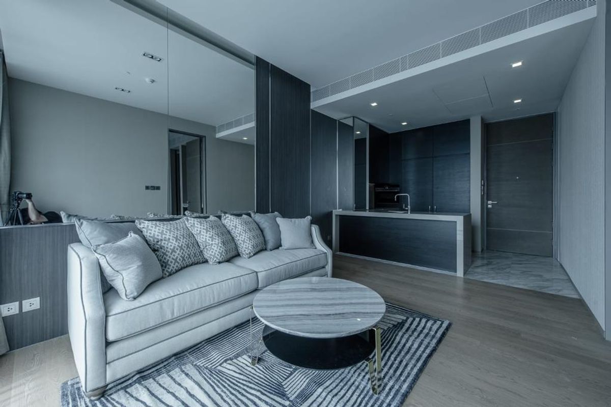 ให้เช่าคอนโดสีลม ศาลาแดง บางรัก : Saladaeng One ❶ |Move in 15 Jul 25 | Safe | Solid | Luxury Living That Withstands the Unexpected |