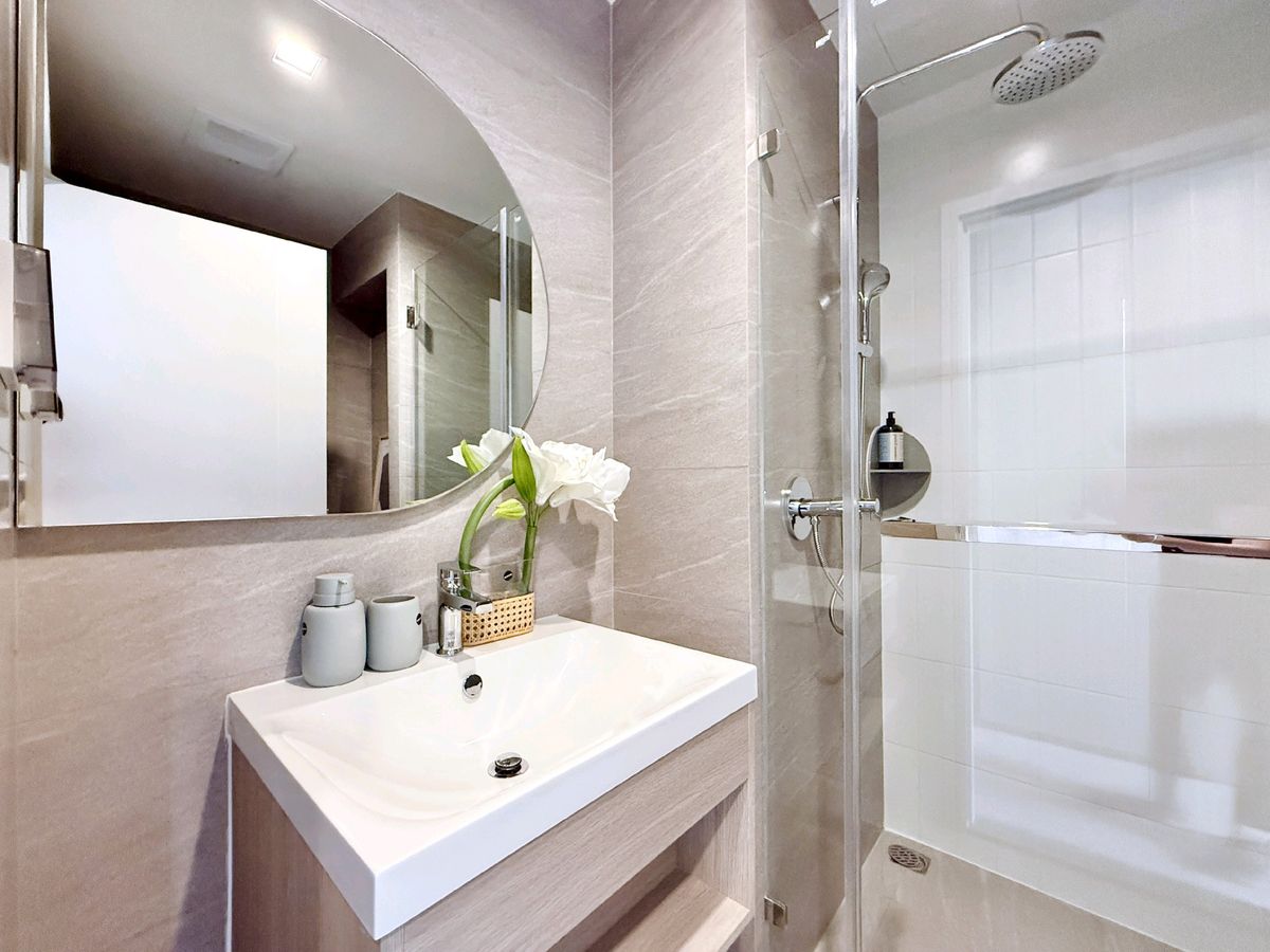 For SaleCondoWongwianyai, Charoennakor : ✨ The Reference Sathorn - Wongwian Yai 🏙️ Luxury condo from SC Asset ✅ Near BTS only 130 m.