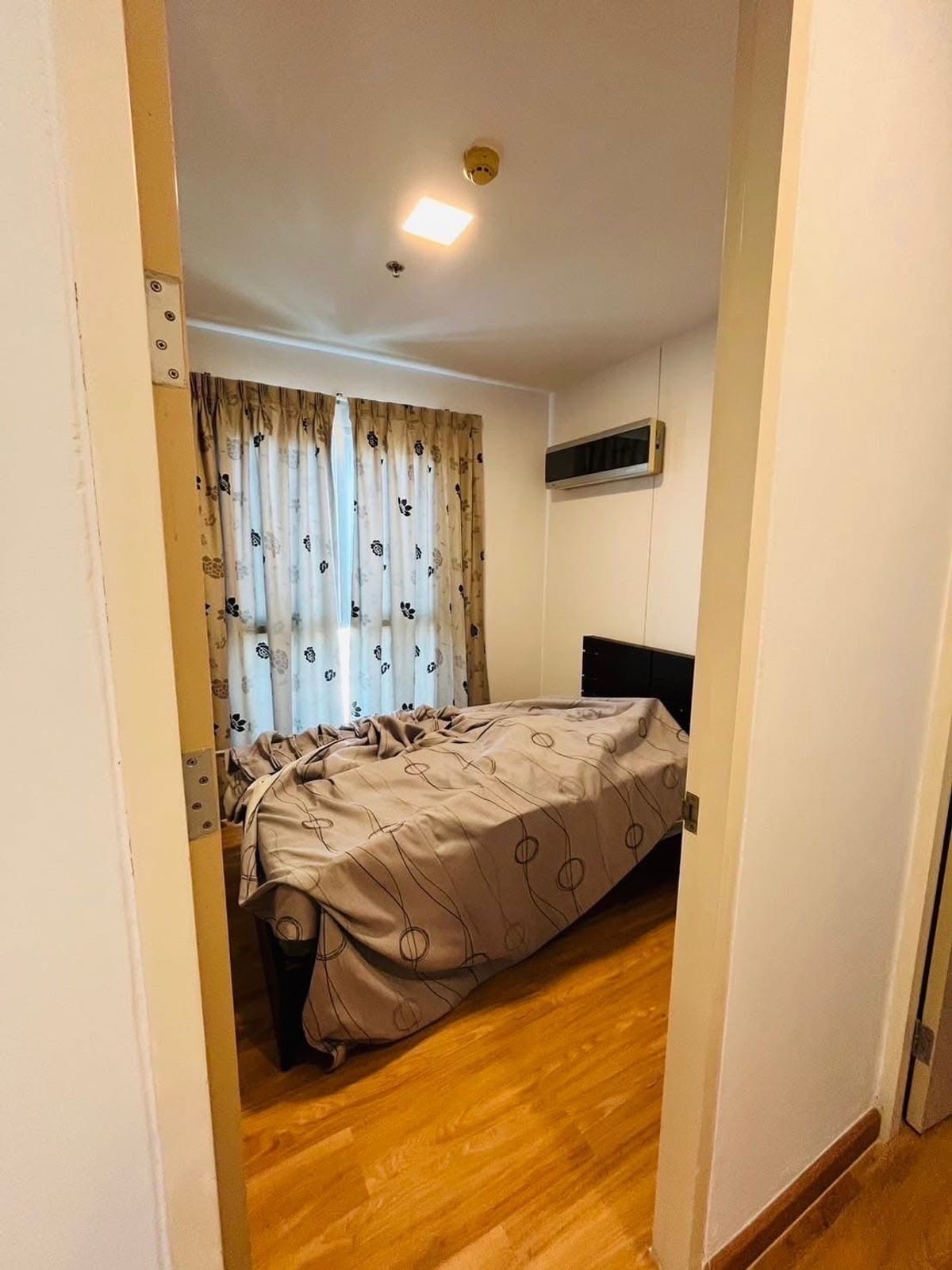 For RentCondoPattanakan, Srinakarin : Rent The Parkland Srinakarin (The Parkland Srinakarin)  🛏️ 2 bedrooms 🛁 2 bathrooms 🛋️ 1 living room size 58 sqm. Building B 12A ✨ Price 15,000 baht ✨  