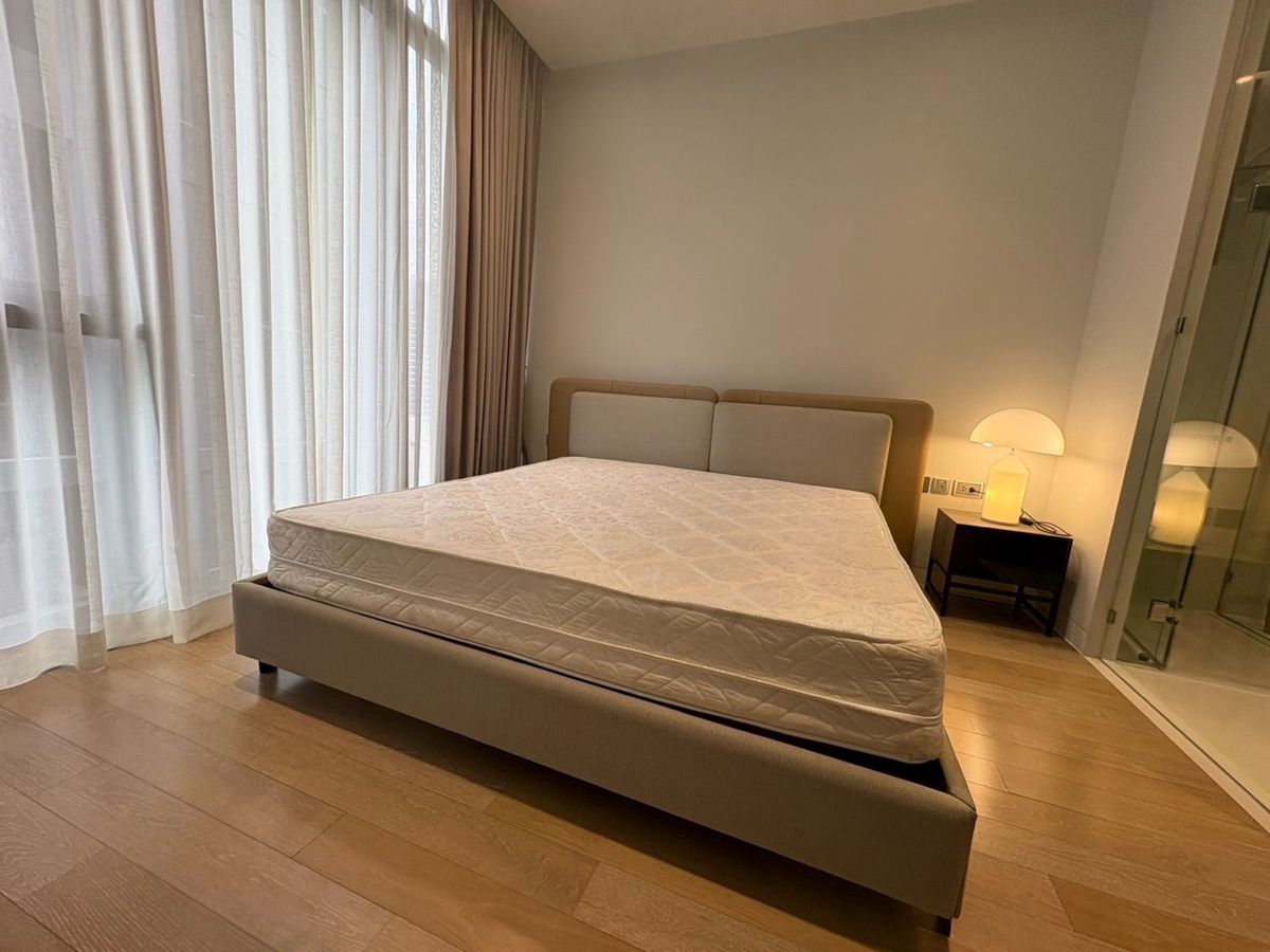 For SaleCondoSukhumvit, Asoke, Thonglor : 📢👇Sell with tenant til 16-10-26
Luxury Condo at Vittorio a top-tier residence located just steps from BTS Phromphong. Surrounded by world-class shopping malls, fine dining, and city life convenience.