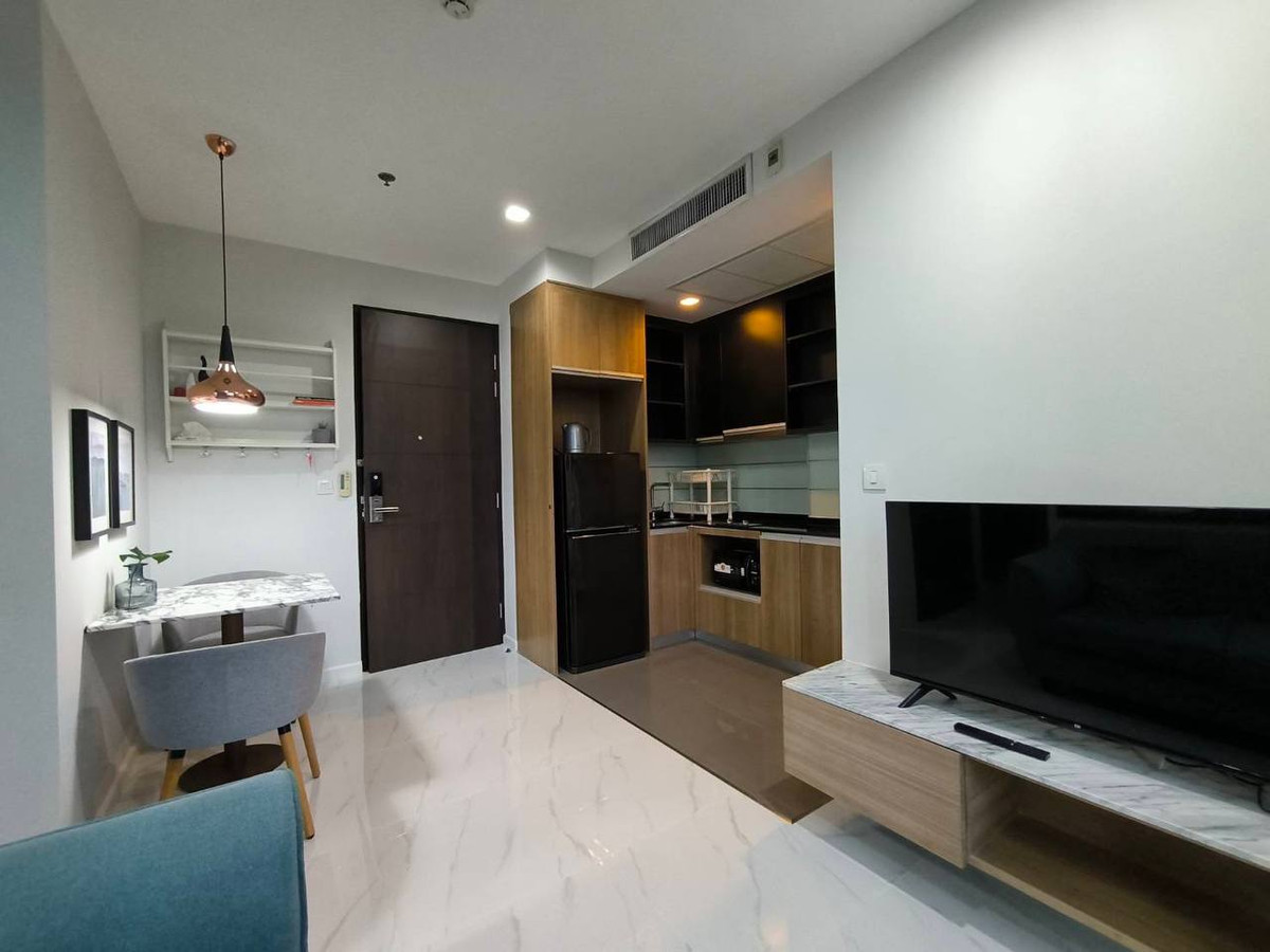CondoRatchathewi,Phayathai : Wish Signature Midtown Siam 1【𝐒𝐄𝐋𝐋 & 𝐑𝐄𝐍𝐓】🔥 Decorated with a simple, elegant built-in. With quality furniture Live in it yourself or rent it out. Contact Line ID: @hacondo
