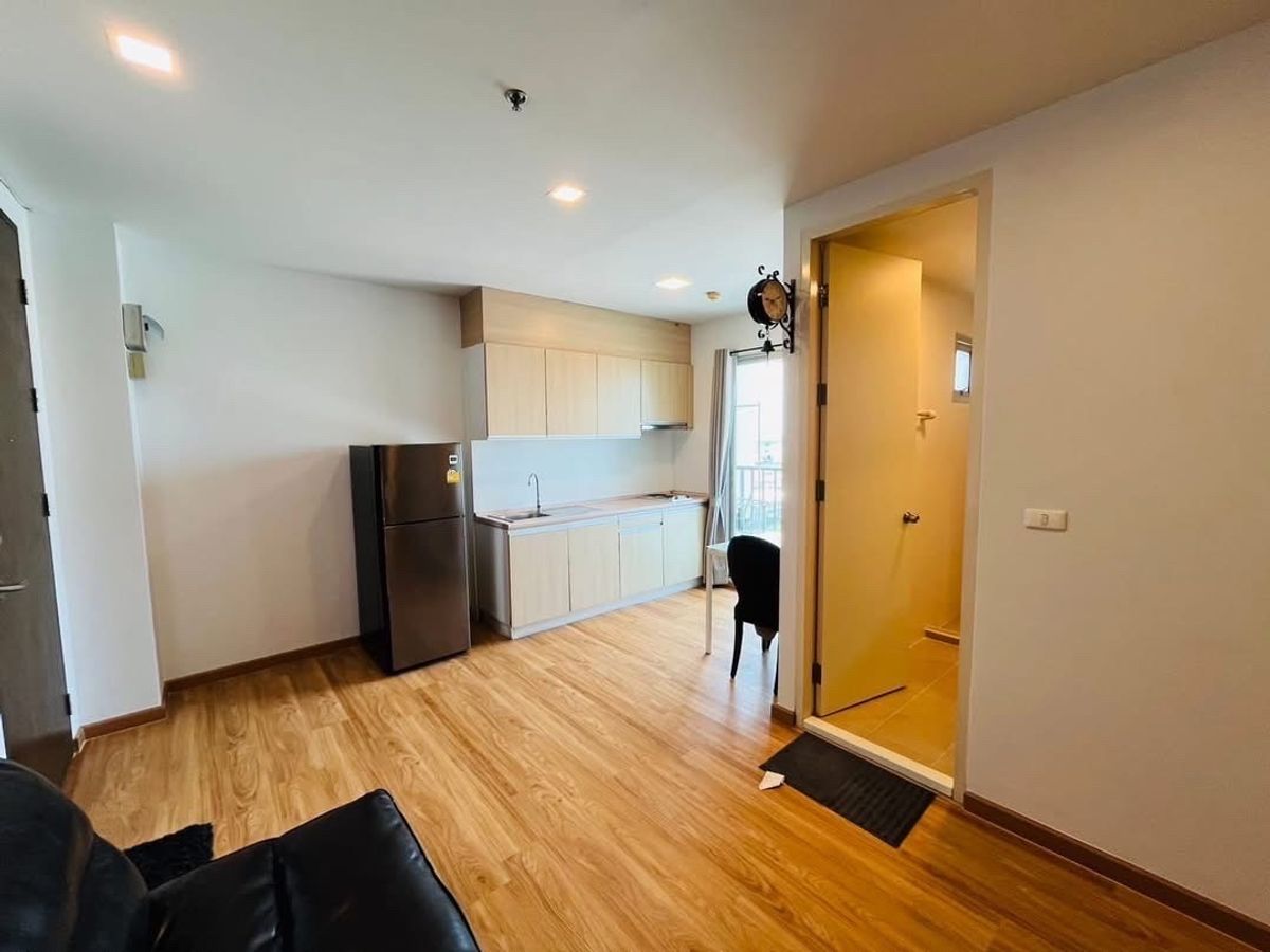 For RentCondoPattanakan, Srinakarin : Rent The Parkland Srinakarin (The Parkland Srinakarin)  🛏️ 2 bedrooms 🛁 2 bathrooms 🛋️ 1 living room size 58 sqm. Building B 12A ✨ Price 15,000 baht ✨  