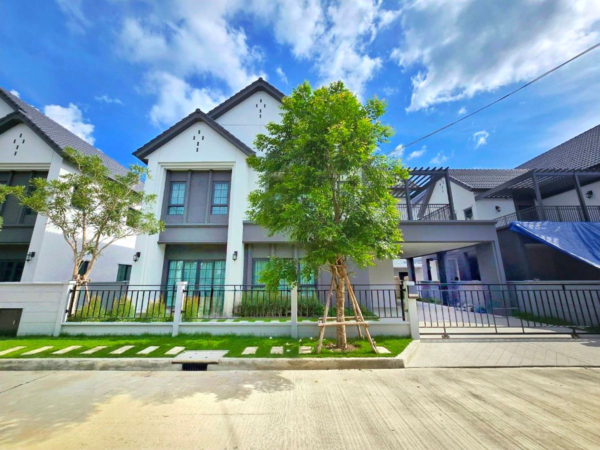 For RentHouseBangna, Bearing, Lasalle : 🏡 For Rent: Luxury Single House at Centro Bangna (Phase 2)