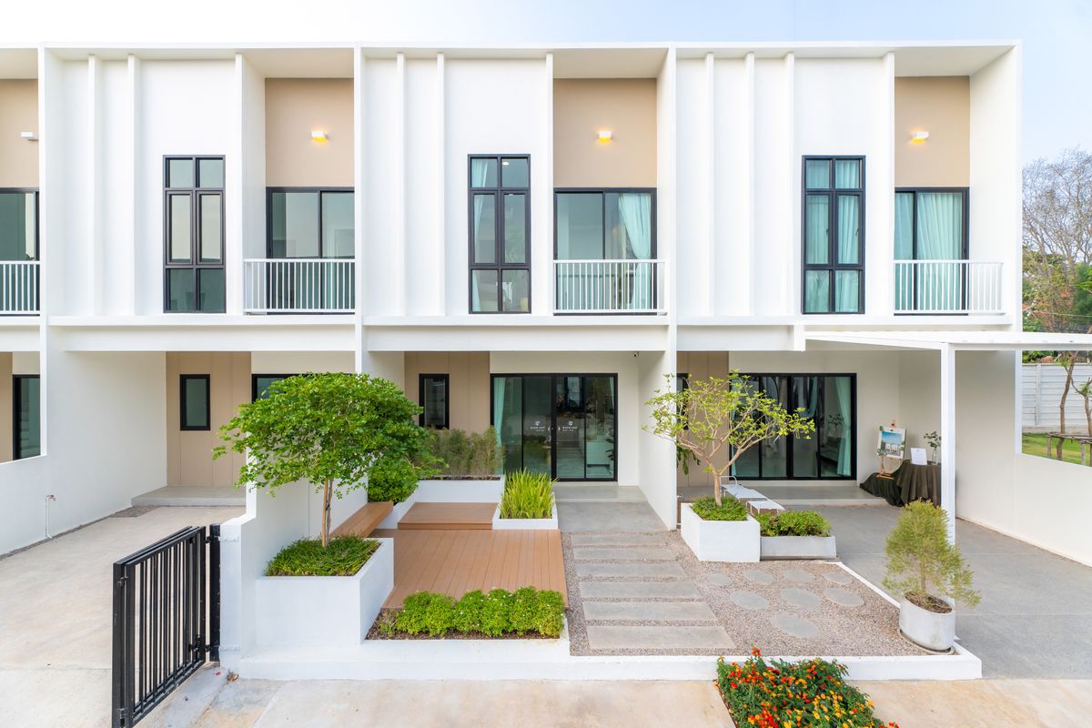 For SaleTownhomeChiang Mai : Cher Town Chotana Project