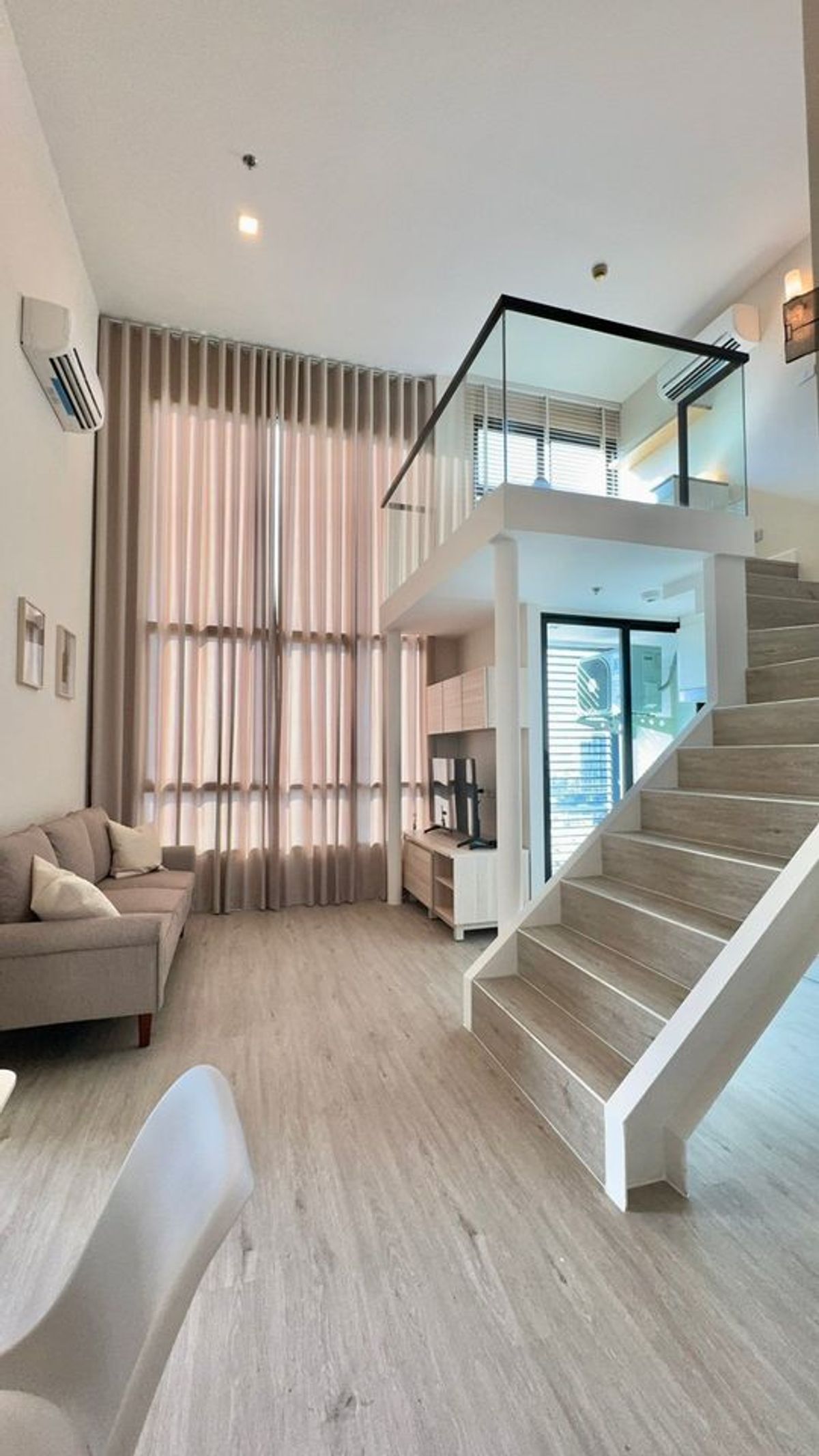 ให้เช่าคอนโดอ่อนนุช อุดมสุข : Duplex Type Condo สวยๆ The Sky Sukhumvit ใกล้BTSอุดมสุข 48ตรม. ชั้น12A เฟอร์ครบ