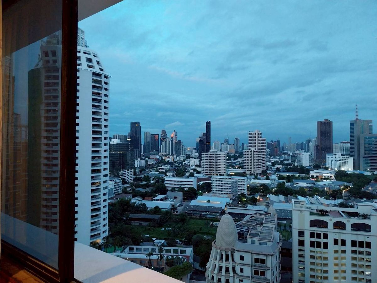 For SaleCondoSukhumvit, Asoke, Thonglor : Rare unit for Sale Type A Standard unit  Sale  20.9 MB