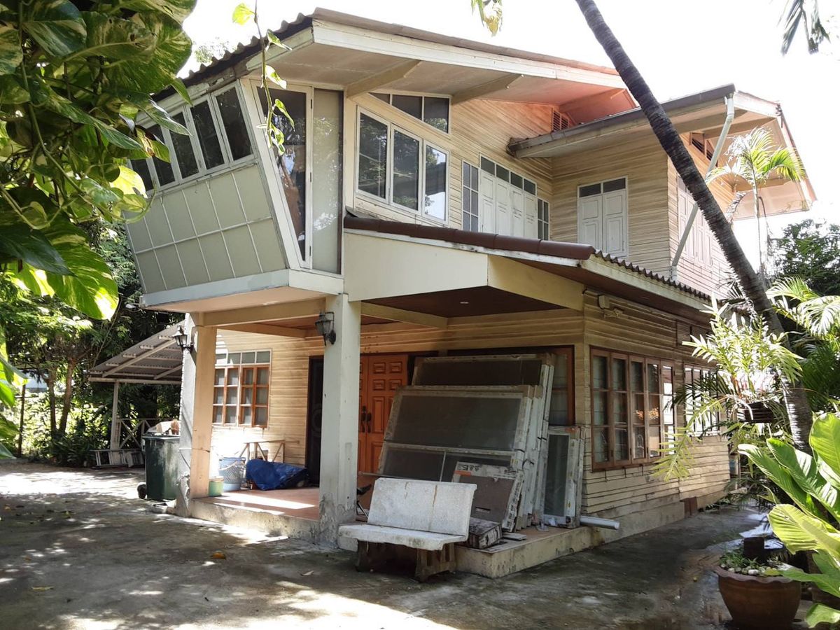 ขายบ้านราชเทวี พญาไท : บ้านเดี่ยวเนื้อที่ 446 ตรว. ใจกลางเมือง เหมาะสำหรับลงทุน