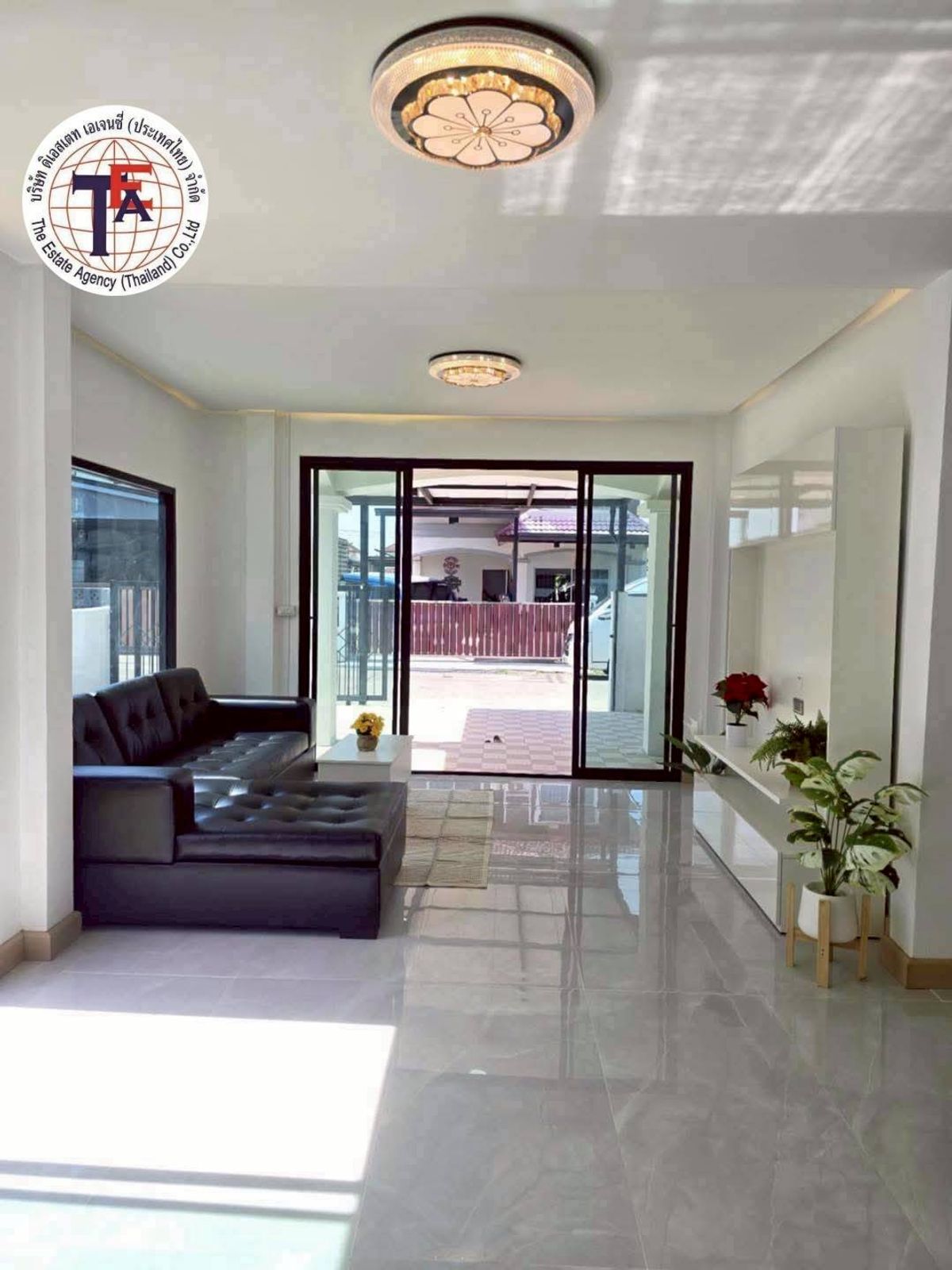 ขายบ้านนวมินทร์ รามอินทรา : ขายบ้านเดี่ยว 2 ชั้น หมู่บ้านเคซี การ์เด้นโฮม 6 นิมิตรใหม่ 40 สามวาตะวันออก คลองสามวา สนง.เขตคลองสามวา ตลาดหทัยมิตร ตลาดมีนบุร ีแฟชั่นไอส์แลนด์ ซาฟารีเวิลด ์รถไฟฟ้าสีชมพู  ประชาร่วมใจ วงแหวนรอบนอก  รามคำแหง สุวินทวงศ์