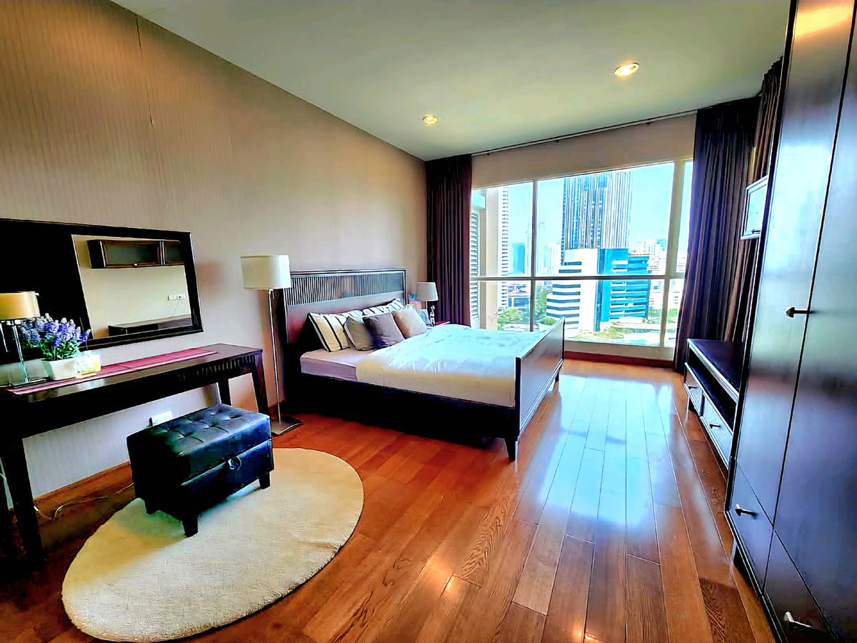 ขายคอนโดวิทยุ ชิดลม หลังสวน : For Rent‼️ The Address Chidlom | Spacious 1-Bedroom 68 SQ.M. | Garden View✨ | 5 Mins to BTS Chidlom | Near Central & Embassy