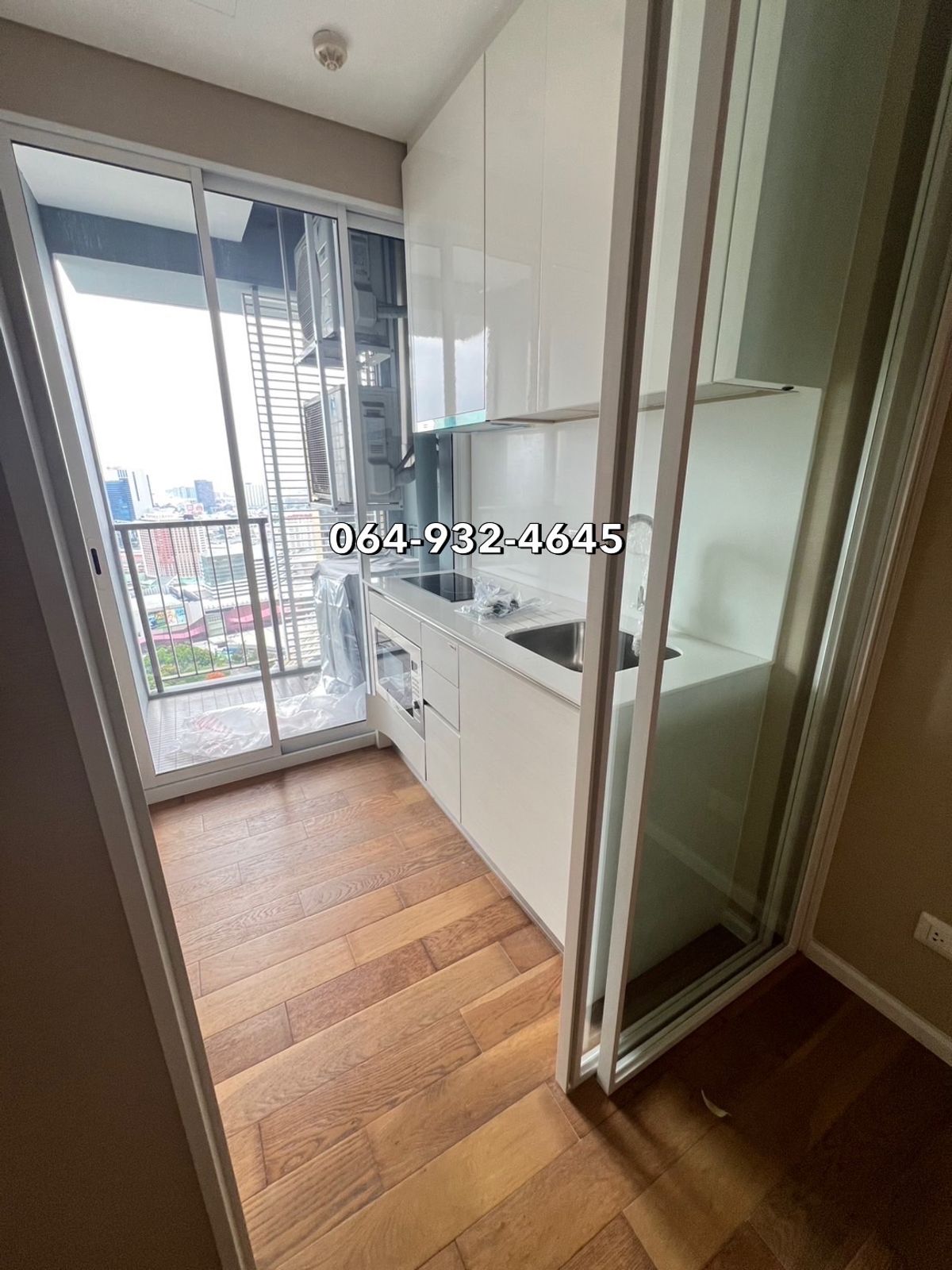ขายคอนโดลาดพร้าว เซ็นทรัลลาดพร้าว : HOT DEAL THE SAINT RESIDENCES 1BEDROOM 30SQ.M JATUJAK PARK VIEW CALL 064-932-4645