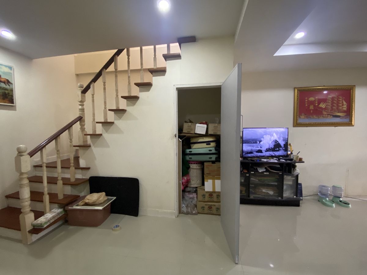 ขายทาวน์โฮมลาดพร้าว101 แฮปปี้แลนด์ : ขายด่วน! ทาวน์เฮ้าส์2ชั้น ใกล้สถานีBTS ลาดพร้าว101 3น.2น.1แอร์บ้านใหม่ 2ปี
ต่อเติมหลังคาทั้งหน้า-หลังบ้าน ทางลัดไปถนนเลียบทางด่วนเอกมัยรามอินทรา(ราคาต่อรองได้)