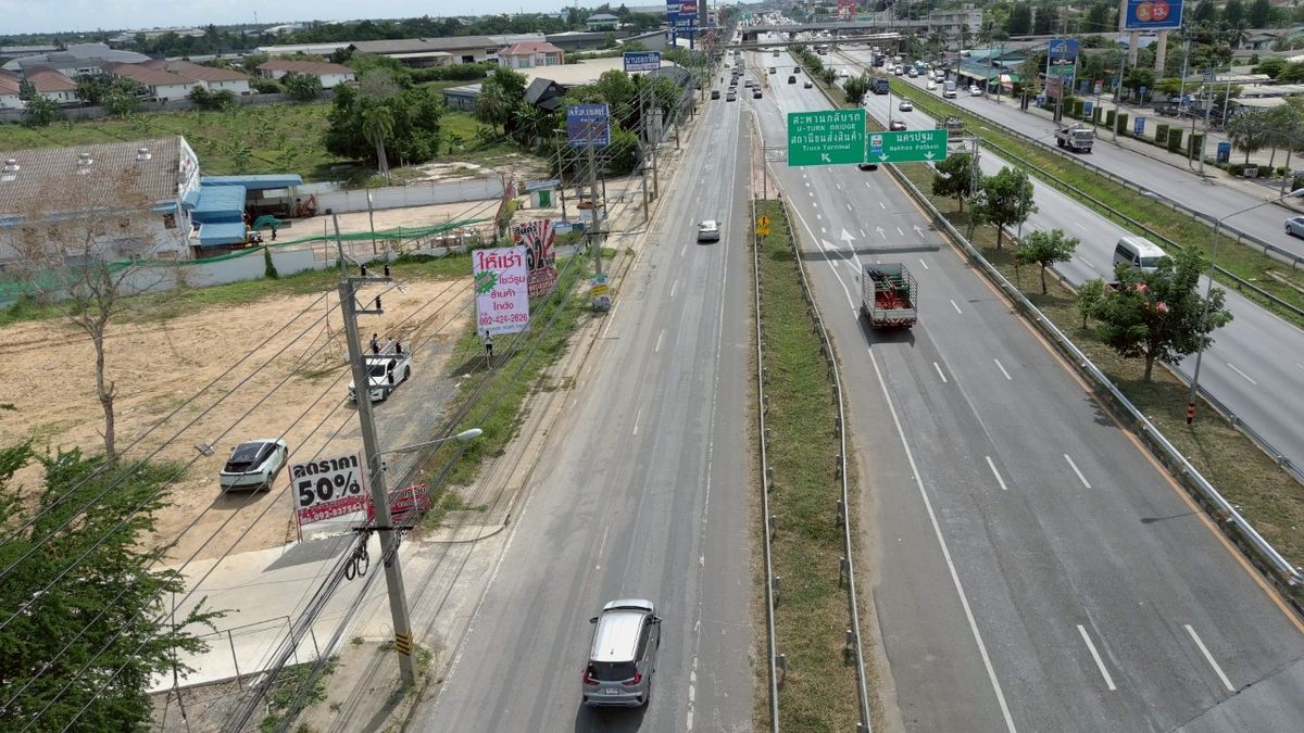 ให้เช่าที่ดินปิ่นเกล้า จรัญสนิทวงศ์ : โอกาสทอง! ให้เช่าที่ดินติดถนนบรมราชชนนี 1 ไร่ สามพราน นครปฐม ทำเลธุรกิจศักยภาพสูง (แปลงที่ 1) - พิเศษ! ไม่มีค่าหน้าดิน!