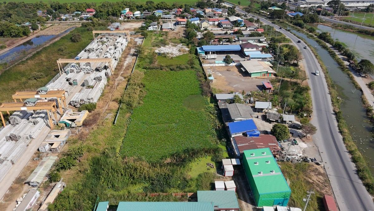 ให้เช่าที่ดินปทุมธานี รังสิต ธรรมศาสตร์ : 🔥 ให้เช่าที่ดิน 200 ตร.ว. ทำเลทอง! ติดถนนคันคลองนครหลวง บางปะอิน - สุดยอดจุดเชื่อมโลจิสติกส์ 4 ภาค ใกล้ทางด่วน! ✨