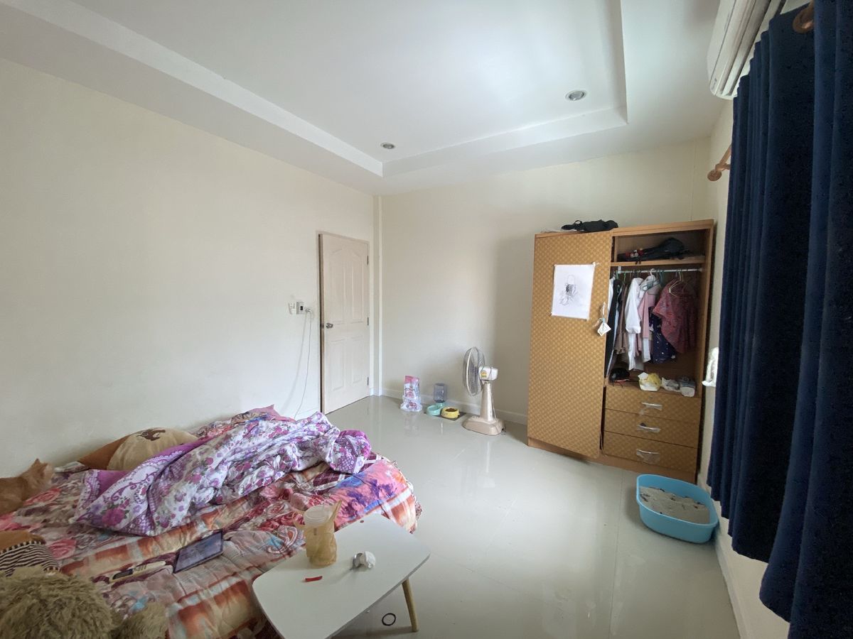 ขายทาวน์โฮมลาดพร้าว101 แฮปปี้แลนด์ : ขายด่วน! ทาวน์เฮ้าส์2ชั้น ใกล้สถานีBTS ลาดพร้าว101 3น.2น.1แอร์บ้านใหม่ 2ปี
ต่อเติมหลังคาทั้งหน้า-หลังบ้าน ทางลัดไปถนนเลียบทางด่วนเอกมัยรามอินทรา(ราคาต่อรองได้)