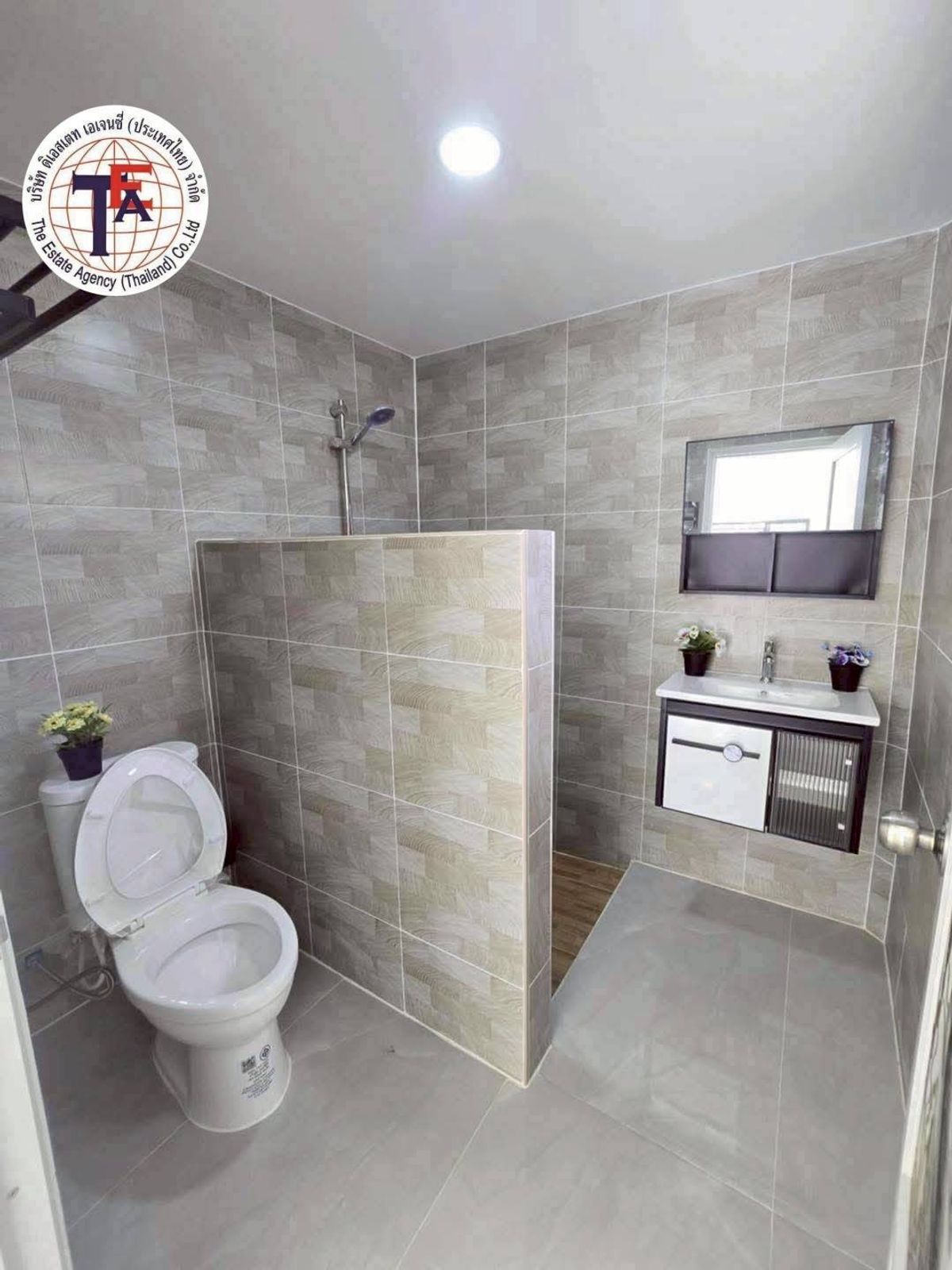 ขายบ้านนวมินทร์ รามอินทรา : ขายบ้านเดี่ยว 2 ชั้น หมู่บ้านเคซี การ์เด้นโฮม 6 นิมิตรใหม่ 40 สามวาตะวันออก คลองสามวา สนง.เขตคลองสามวา ตลาดหทัยมิตร ตลาดมีนบุร ีแฟชั่นไอส์แลนด์ ซาฟารีเวิลด ์รถไฟฟ้าสีชมพู  ประชาร่วมใจ วงแหวนรอบนอก  รามคำแหง สุวินทวงศ์