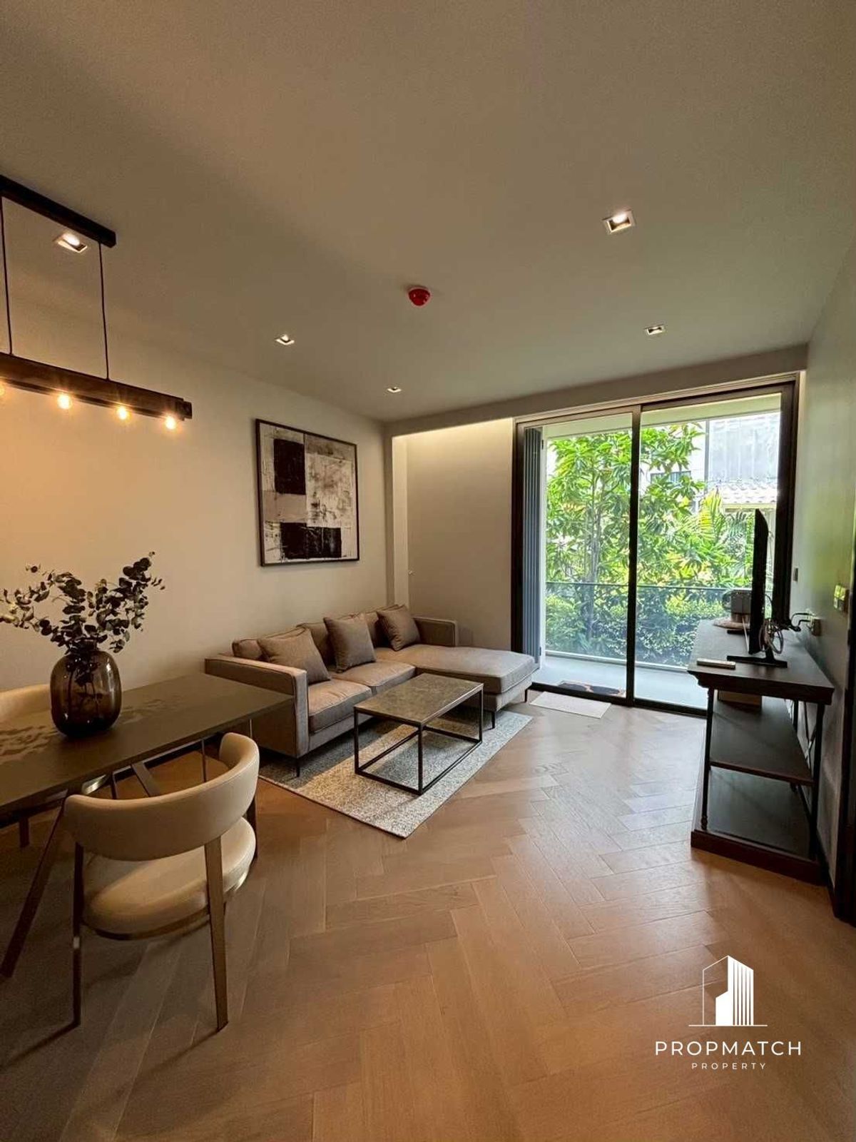 ให้เช่าคอนโดสุขุมวิท อโศก ทองหล่อ : ✨ Flash Deal ✨The Reserve 61 Hideaway ( 1Bed1Bath53SQM.)พร้อมอยู่ !! เพียง 60,000 บาทต่อเดือน Tel.0981315848 @propmatch