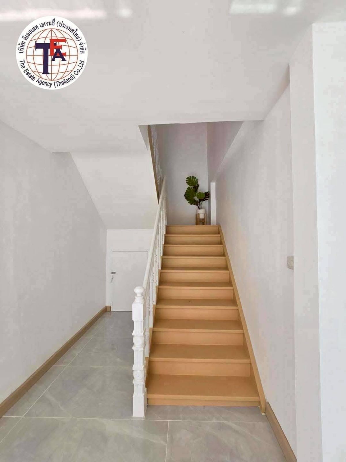 ขายบ้านนวมินทร์ รามอินทรา : ขายบ้านเดี่ยว 2 ชั้น หมู่บ้านเคซี การ์เด้นโฮม 6 นิมิตรใหม่ 40 สามวาตะวันออก คลองสามวา สนง.เขตคลองสามวา ตลาดหทัยมิตร ตลาดมีนบุร ีแฟชั่นไอส์แลนด์ ซาฟารีเวิลด ์รถไฟฟ้าสีชมพู  ประชาร่วมใจ วงแหวนรอบนอก  รามคำแหง สุวินทวงศ์