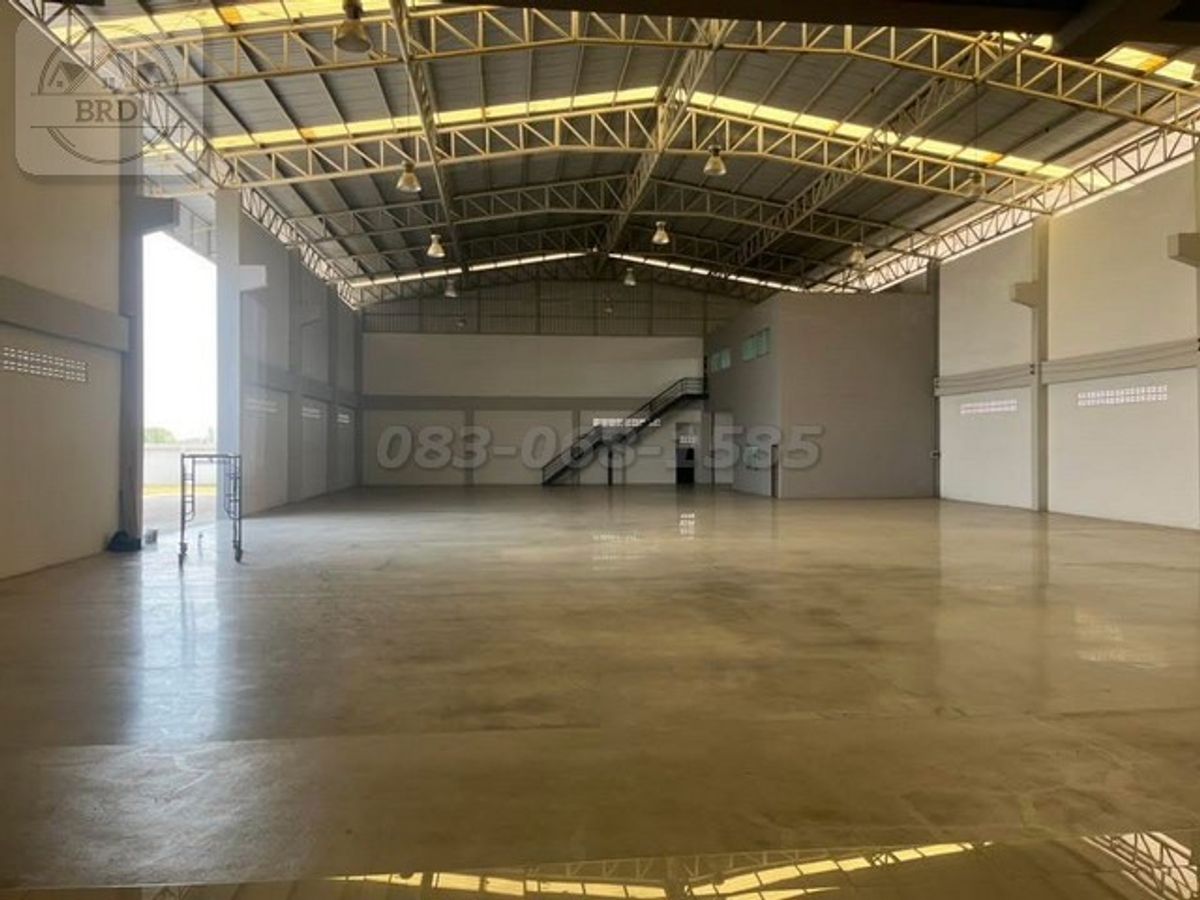 For SaleWarehouseSamut Prakan,Samrong : Selling a factory, warehouse, ready to use Bangna Trad Road, Km. 23, area of ​​3 rai, selling 68 million baht, Bang Sao Thong, Samut Prakan