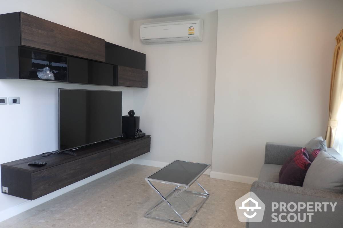 For SaleCondoSukhumvit, Asoke, Thonglor : 2-BR Condo at The Crest Sukhumvit 34 near BTS Thong Lor
