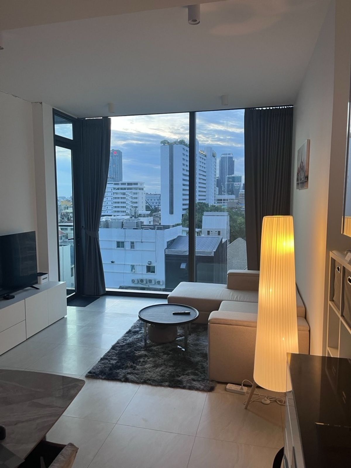 ให้เช่าคอนโดสาทร นราธิวาส : Newly Renovated @ Tait Sathorn 12 | Consider Pet | Short-Long Term | Special Price | 1Bed 52 Sqm | 55,000 Negotiable