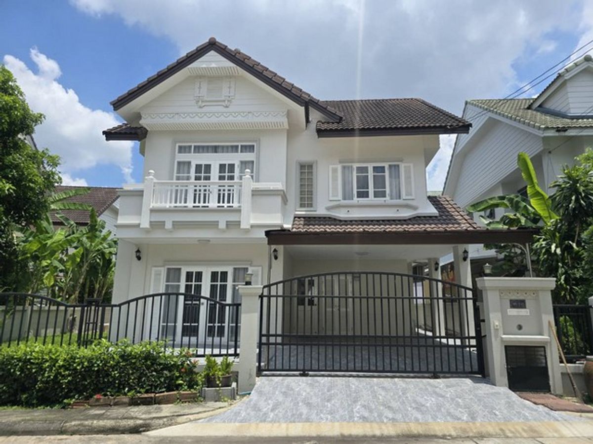 For RentHouseMin Buri, Romklao : Detached house for rent, Min Buri, Ramkhamhaeng 190/1, near the Orange Line 60 sq. Water, 3 bedrooms, 3 water ready.