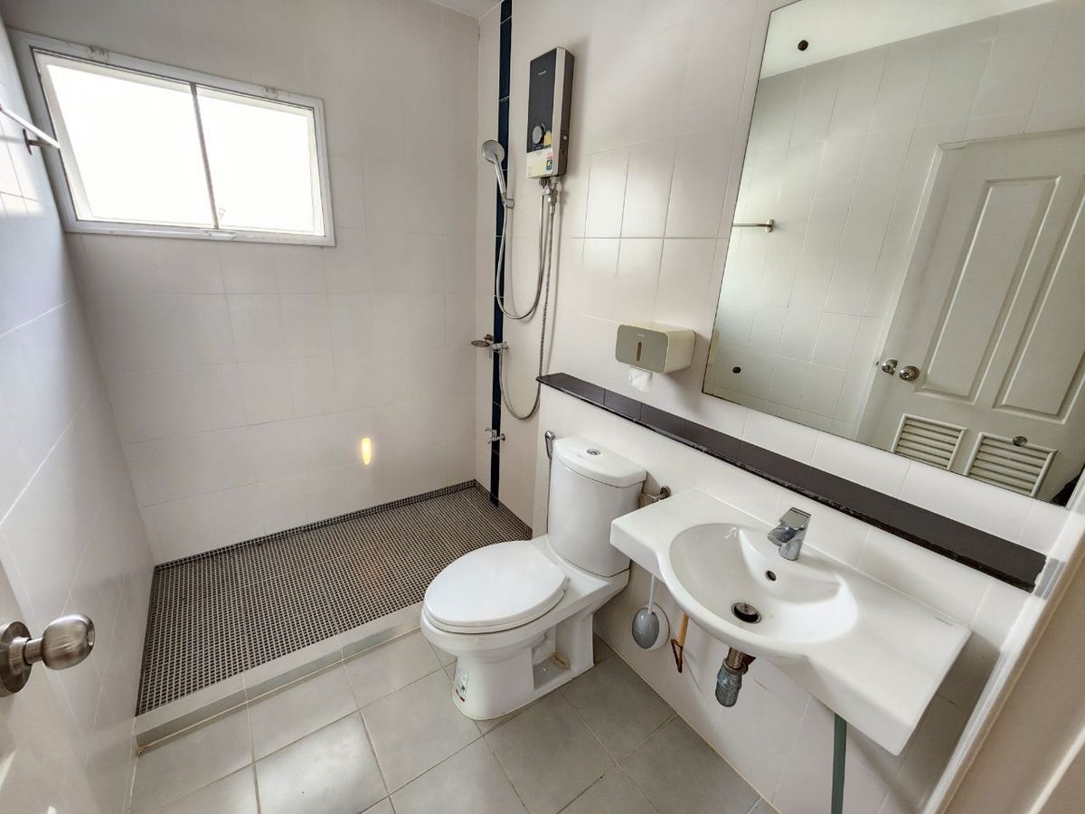 For SaleHouseNonthaburi, Bang Yai, Bangbuathong : 📌Single house for sale, Perfect Park project, Rama 5-Bang Yai (Soi Wat Phra Non), 42 sq m, with furniture & electrical appliances, price only 3.6 million!! Near Central Westgate, near MRT3 Bang Yai Intersection (Purple Line), near Bang Yai Hospital