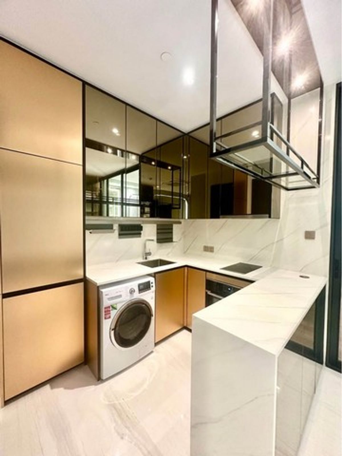 For RentCondoSathorn, Narathiwat : Rent Supalai Icon Sathorn, size 45 sq.m., 20th floor, new room, complete furniture Ready to move in immediately