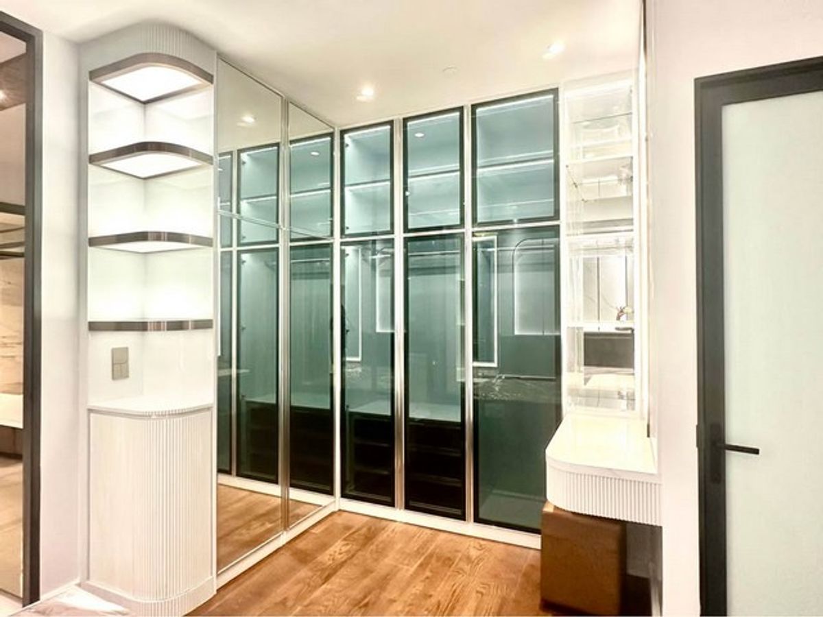 For RentCondoSathorn, Narathiwat : Rent Supalai Icon Sathorn, size 45 sq.m., 20th floor, new room, complete furniture Ready to move in immediately