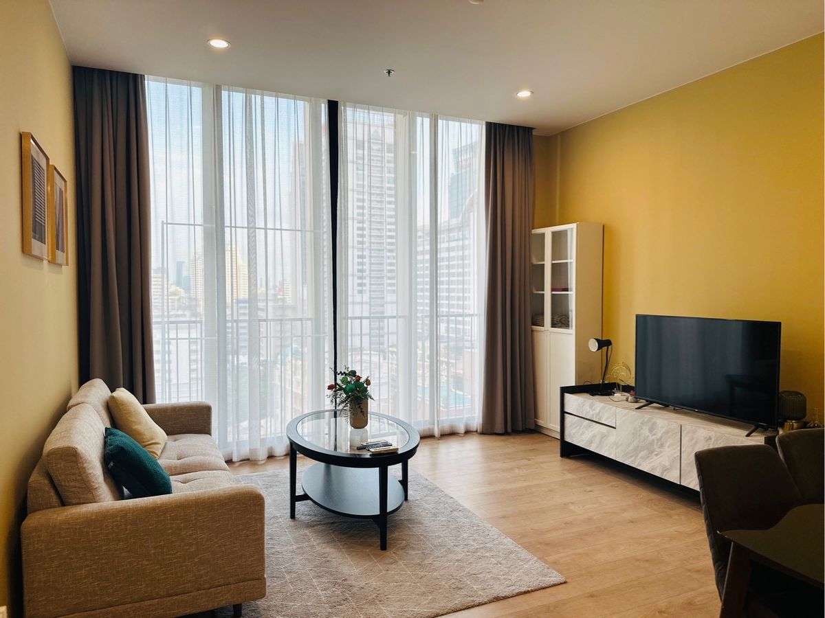 ให้เช่าคอนโดสุขุมวิท อโศก ทองหล่อ : For rent Noble Be 19 1bedroom 0886382235 