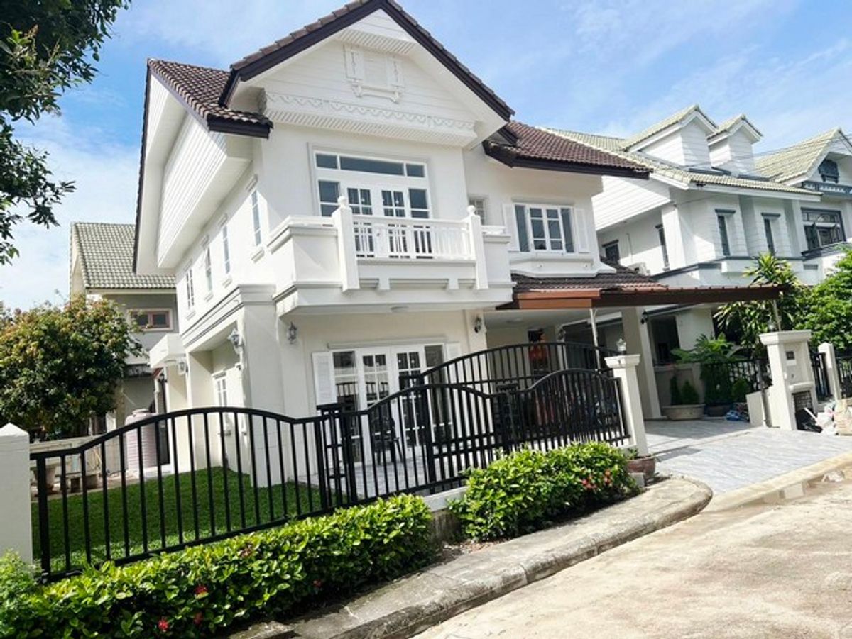 For RentHouseMin Buri, Romklao : Detached house for rent, Min Buri, Ramkhamhaeng 190/1, near the Orange Line 60 sq. Water, 3 bedrooms, 3 water ready.