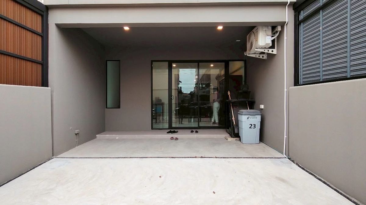 ให้เช่าทาวน์โฮมบางแค เพชรเกษม : ✨ ขาย / ให้เช่า ทาวน์โฮมหรู สไตล์ Colonial Classic บ้านใหม่มาก! ยังไม่เคยอยู่อาศัย ✨