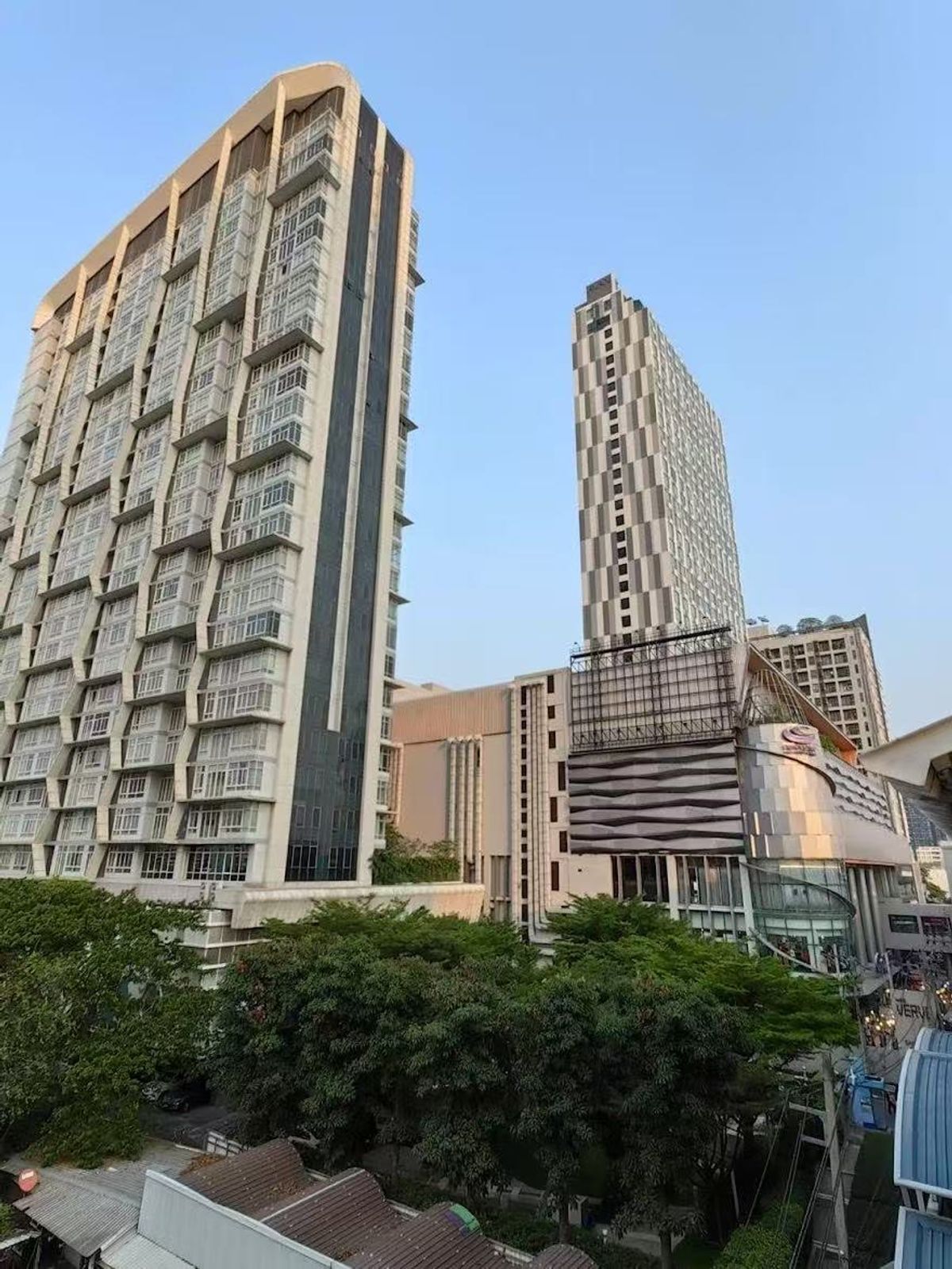 ขายคอนโดอ่อนนุช อุดมสุข : ขายคอนโด ติดสถานีออนนุช 44 ตร.ม. 1+1นอน Ideo Verse Sukhumvit