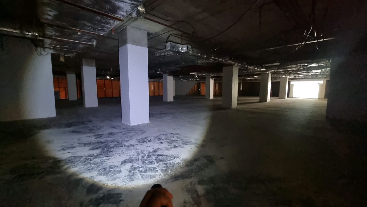 For RentRetail SpaceWitthayu, Chidlom, Langsuan, Ploenchit : BTS Ploenchit, rent a large space for opening a shop. owner for consider every business. G floor 1007 sq.m.,  