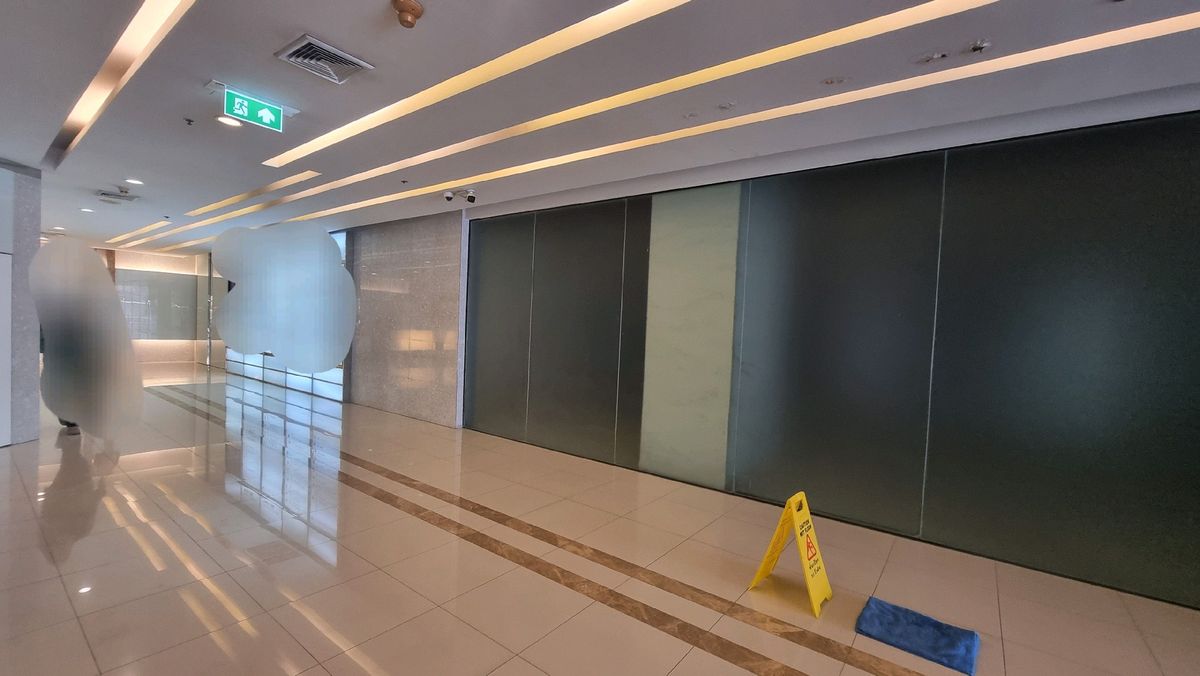 For RentRetail SpaceWitthayu, Chidlom, Langsuan, Ploenchit : BTS Ploenchit, rent a large space for opening a shop. owner for consider every business. G floor 1007 sq.m.,  