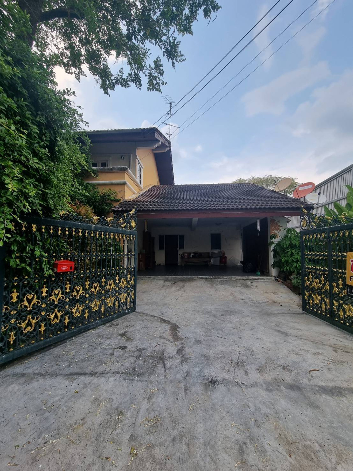 ขายบ้านลาดพร้าว101 แฮปปี้แลนด์ : ขาย บ้านเฟื่องฟ้า แฮปปี้แลนด์ ใกล้ MRT บางกะปิ