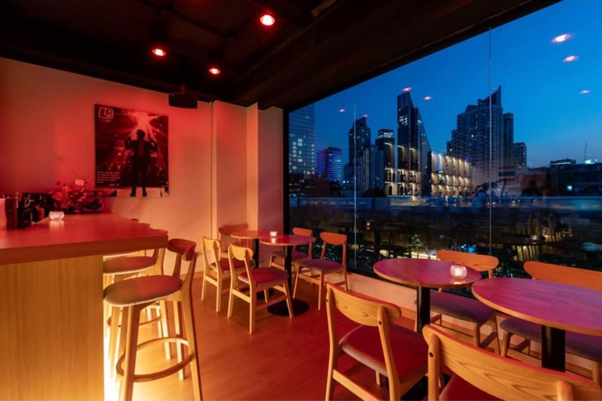 เซ้งอาคารพาณิชย์สีลม ศาลาแดง บางรัก : ♦ Prime Location ♦ บาร์ คาเฟ่ พื้นที่ใช้สอย 79.00 ตร.ม. | ใกล้ BTS ช่องนนทรี 450 เมตร