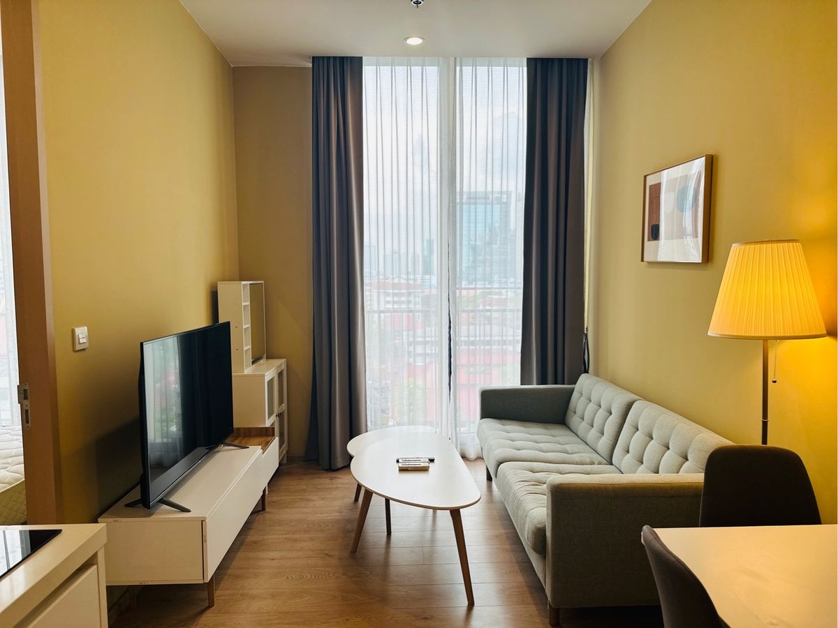 ให้เช่าคอนโดสุขุมวิท อโศก ทองหล่อ : For rent noble be 19 1bedroom 0886382235