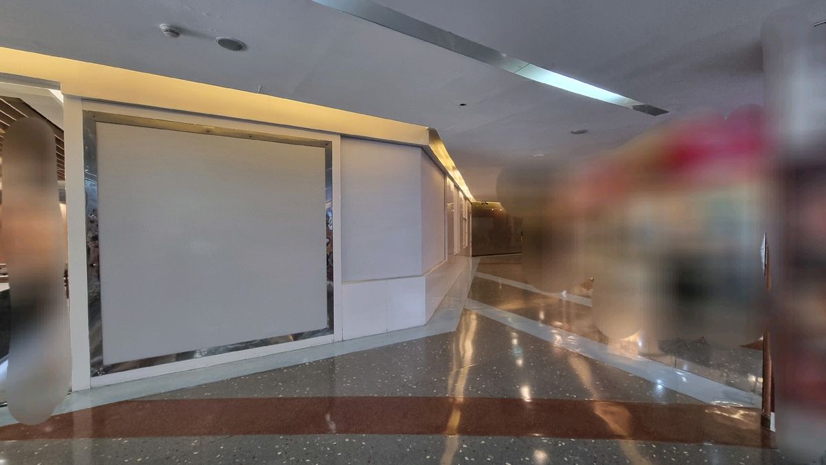 For RentRetail SpaceWitthayu, Chidlom, Langsuan, Ploenchit : BTS Ploenchit, rent a large space for opening a shop. owner for consider every business. G floor 1007 sq.m.,  