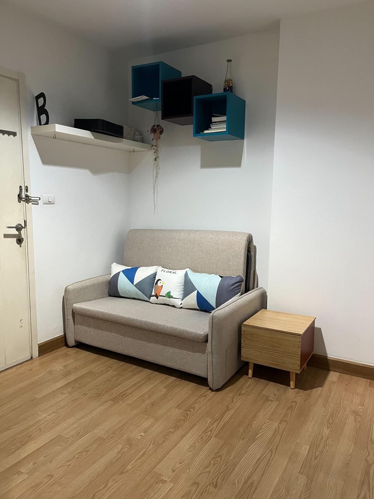 For SaleCondoKhlongtoei, Kluaynamthai : Urgent sale, cheap, Aspai, Rama 4, near BTS Ekkamai 800 m. Interested in negotiating @condobkk (with @) Code H33055