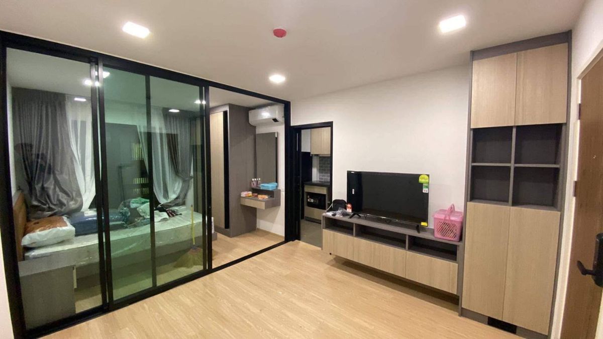 For RentCondoRamkhamhaeng, Hua Mak : Free ready to stay 💥 The Wan Plus Grand Ramkhamhaeng 💥 Soi Hua Mak 18, Ram Hospital, near ABAC ☎️Line: 0883894733