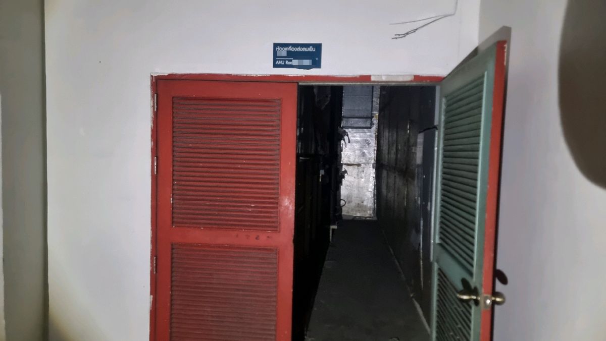 For RentRetail SpaceWitthayu, Chidlom, Langsuan, Ploenchit : BTS Ploenchit, rent a large space for opening a shop. owner for consider every business. G floor 1007 sq.m.,  