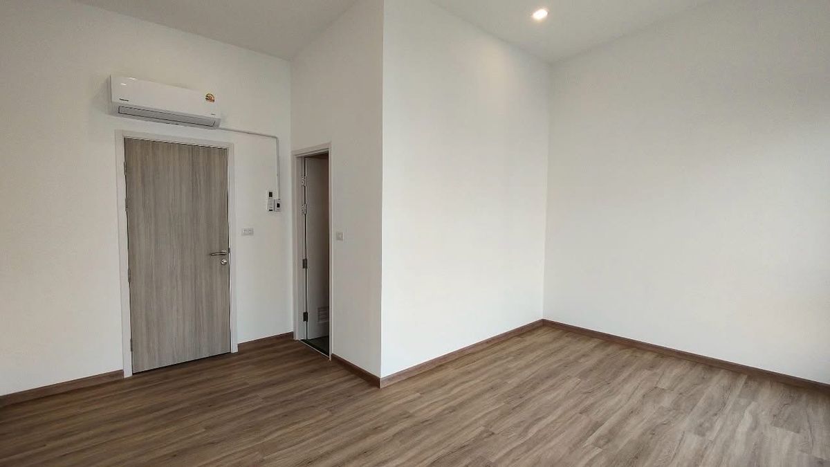 ให้เช่าทาวน์โฮมบางแค เพชรเกษม : ✨ ขาย / ให้เช่า ทาวน์โฮมหรู สไตล์ Colonial Classic บ้านใหม่มาก! ยังไม่เคยอยู่อาศัย ✨