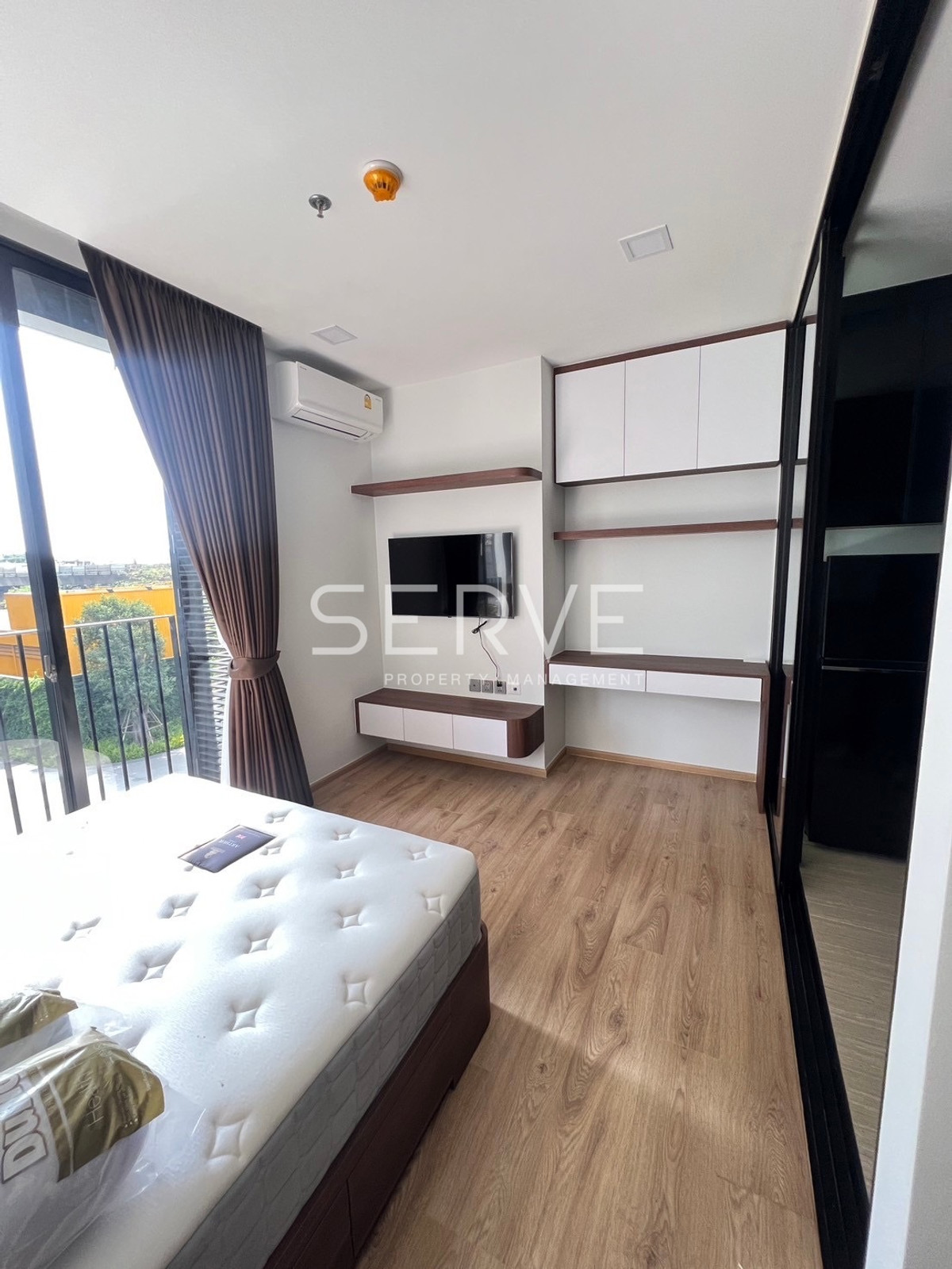 For RentCondoAri,Anusaowaree : Studio With Partition Nice Room Fully furnished Good Location Next to BTS Ari station 220 m. @  Noble Around Ari