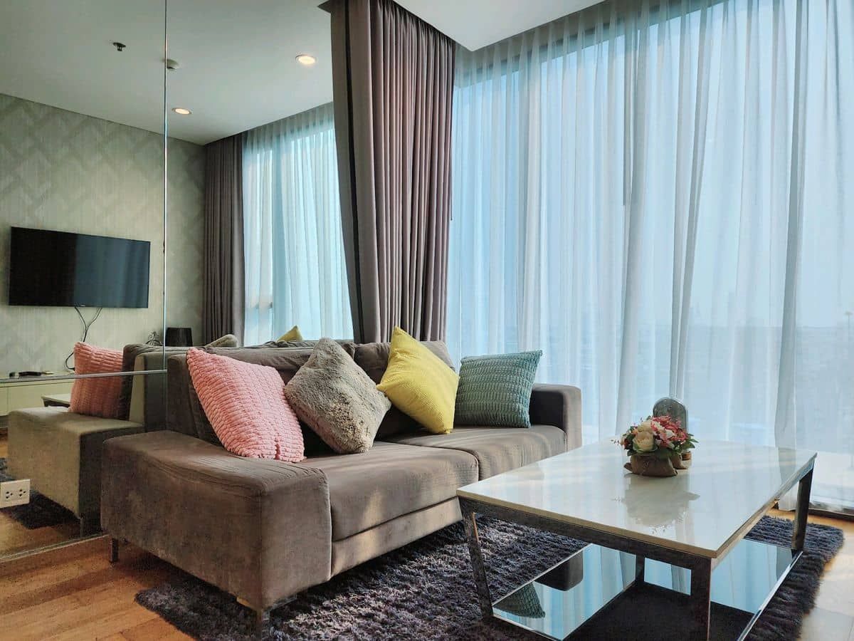 For RentCondoSathorn, Narathiwat : For rent 📍 The Breeze Narathiwas 📍 Fully furnished and equipped with electrical appliances, near BTS Chong Nonsi