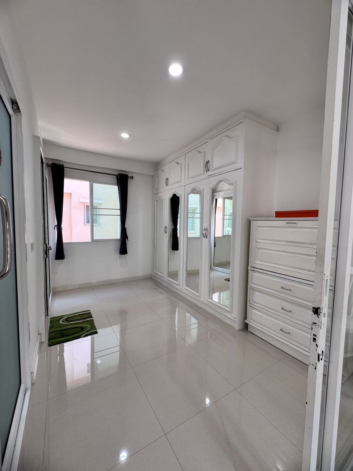 บ้านบางนา แบริ่ง ลาซาล : ขาย/ให้เช่าทาวน์โฮม 3 ชั้น หมู่บ้านศุภาลัยวิลล์ สุขุมวิท - ศรีนครินทร์ ใกล้ไบเทคบางนา (N.1715)