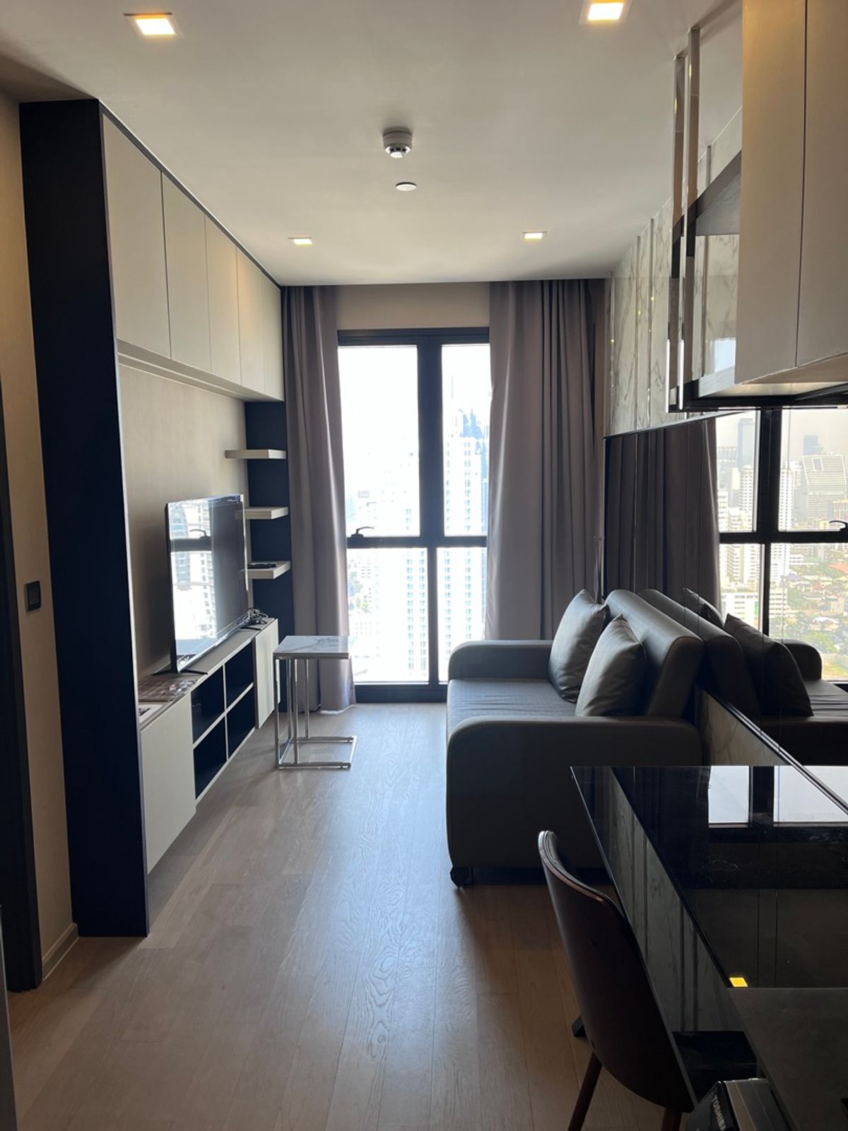 ให้เช่าคอนโดสุขุมวิท อโศก ทองหล่อ : For Rent Ashton Asoke 1 Bedroom 31sqm.
