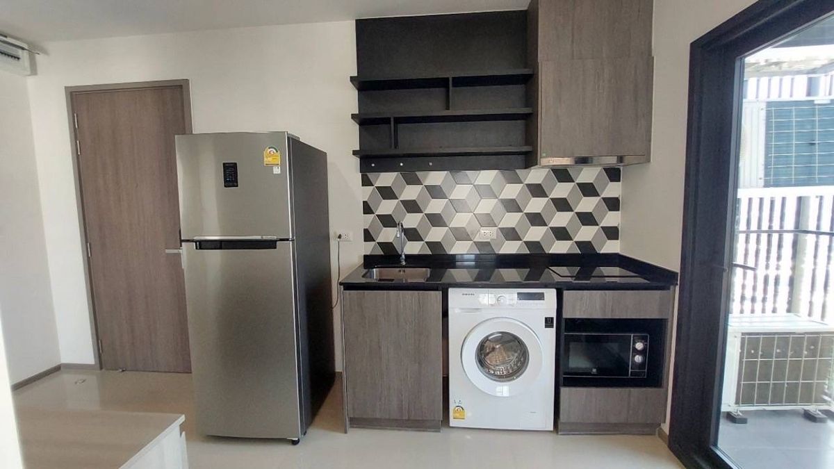 ให้เช่าคอนโดพระราม 9 เพชรบุรีตัดใหม่ RCA : ให้เช่าคอนโด The Base เพชรบุรี-ทองหล่อ คอนโดแต่งครบพร้อมเข้าอยู่ใกล้ทองหล่อ400เมตรมีบริการShuttle Vanบริการรับ-ส่งฟรีที่MRTเพชรบุรี!!