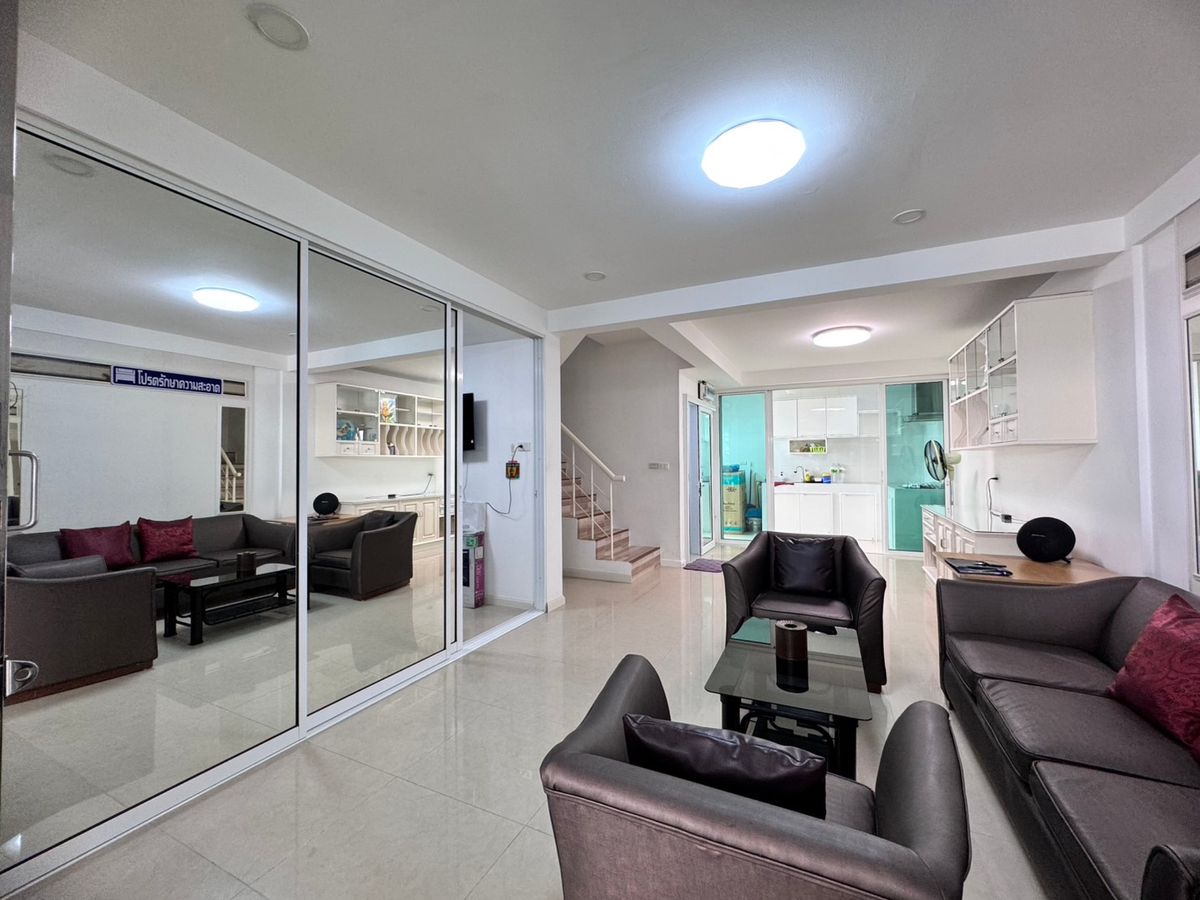 บ้านบางนา แบริ่ง ลาซาล : ขาย/ให้เช่าทาวน์โฮม 3 ชั้น หมู่บ้านศุภาลัยวิลล์ สุขุมวิท - ศรีนครินทร์ ใกล้ไบเทคบางนา (N.1715)