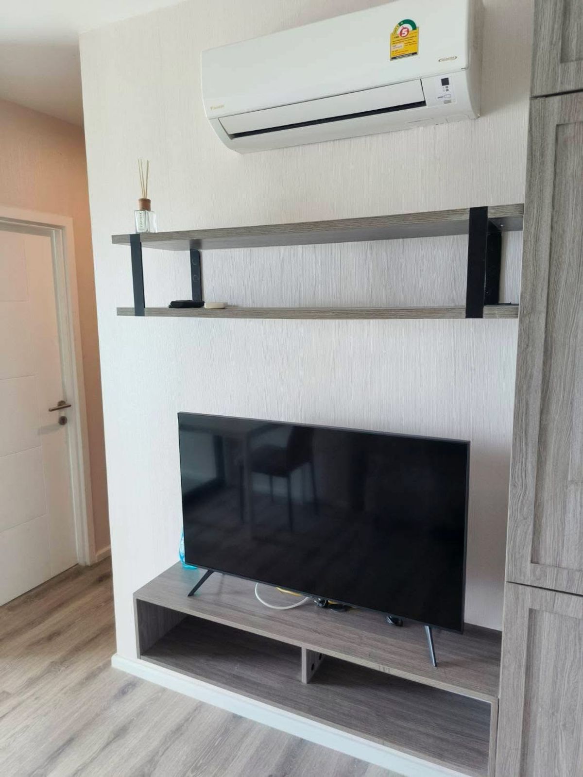 For RentCondoSamut Prakan,Samrong : For rent 🔥 Kensington Sukhumvit - Theparak 🔥 Fully furnished and equipped with electrical appliances, near MRT Thepphawan